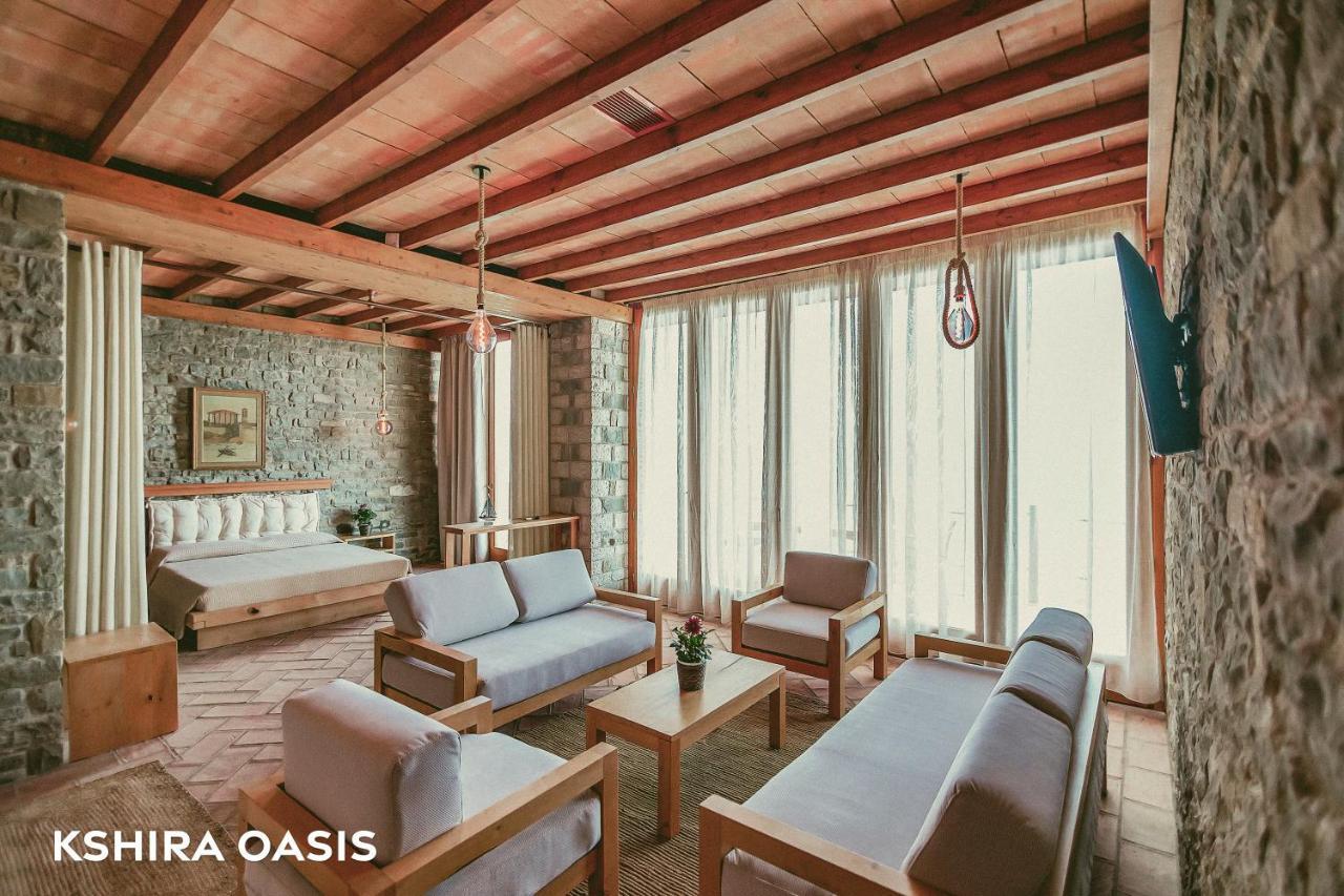 Kshira Oasis - Luxury 7-Bedroom Vila Qeparo Exteriör bild